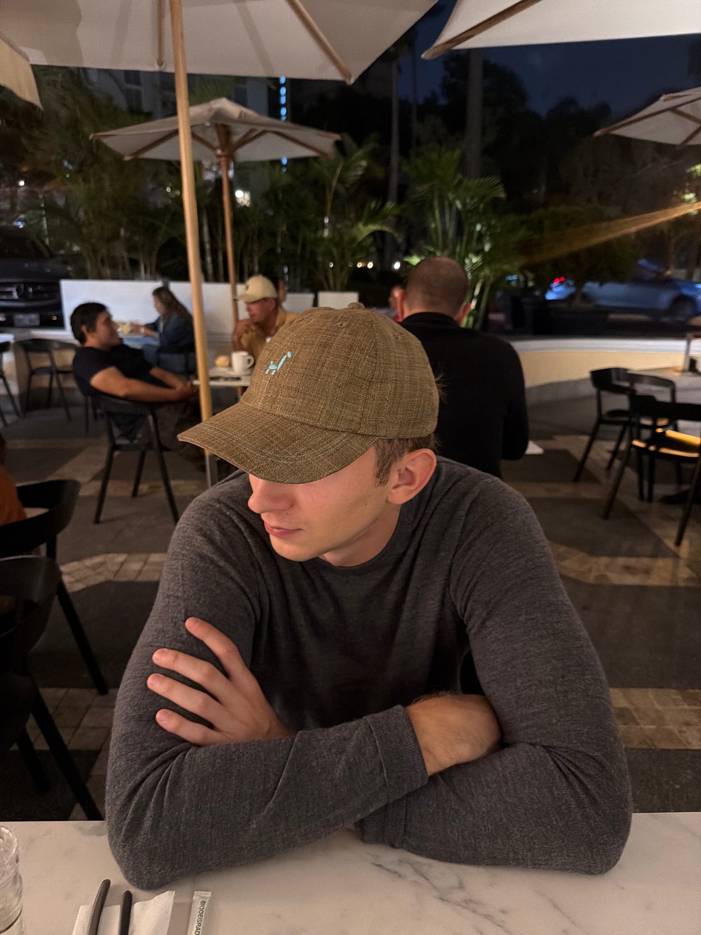 Lino brown cap